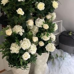 wedding flower bundle, pillars, pews, chairs
