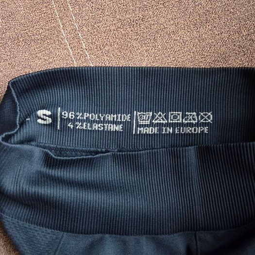 Professional Peach Perfect Regular Waist  leggings size S
