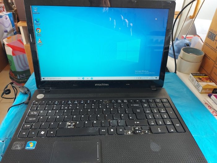 Emachines 15.6 inch Laptop, E732 Series, Model ZRDB, Intel Pentium CPU P6200, 3GB Ram, 250GB HDD, Windows 10, Microsoft Edge, Chrome