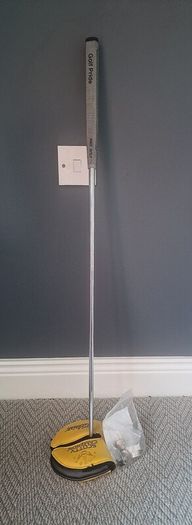 Scotty Cameron 5.5s Center shaft