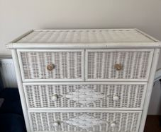chest of drawer