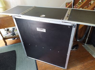 Dj stand etc