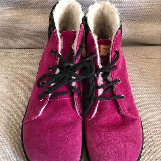 barefoot size 4(women's )and girls 11.5