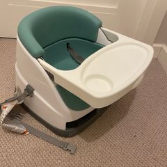 Baby booster seat
