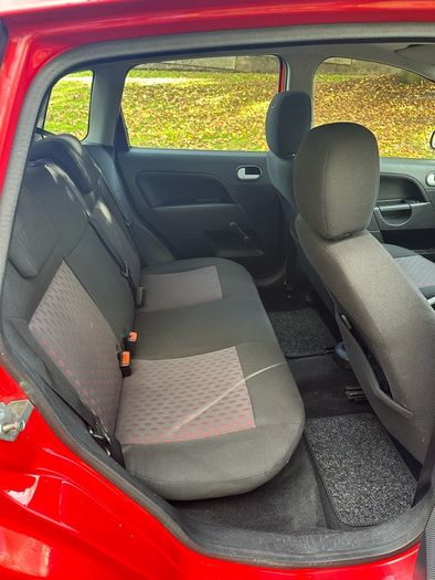 2005 Ford Fiesta