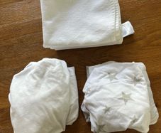 Sheets and mattress protectors for Snuz Pod 4