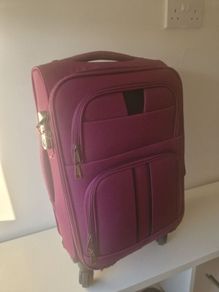 10kg Suitcase - 4 Wheel