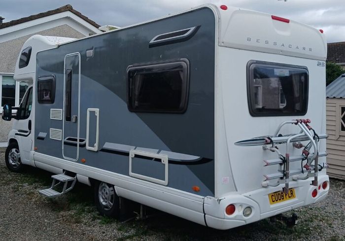 Camper