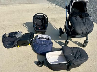 Silver Cross Pioneer Travel System