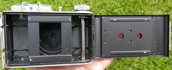 Vintage Bencini Koroll 24 S camera with original case