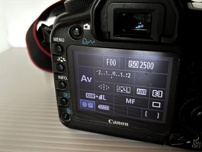 Canon EOS 5D Mark II (Low Shutter Count 31k)  Excellent Condition