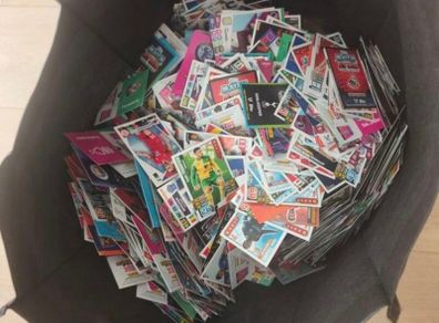 Nearly 3000 Football cards