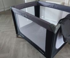Snoozelite Miniuno travel cot.