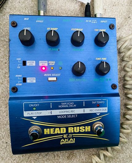 Guitar effects pedals (AKAI Tonecity)