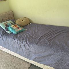 pink single bed