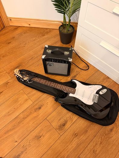 SX SE1 Electric Guitar Pack with 10 Watt Amp | Black