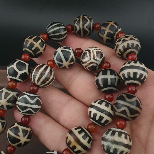 Antique Burmese Pumtek Pyu Petrified Wood Beads Necklace