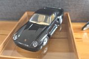 Title: Vintage Bburago Porsche 959 Diecast Model Car 1:24 - Black - Made in Italy  .
