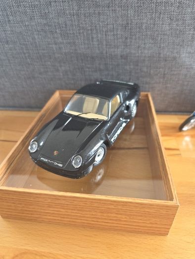Title: Vintage Bburago Porsche 959 Diecast Model Car 1:24 - Black - Made in Italy  .