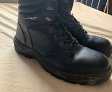 Dunlop steel toe safety boots