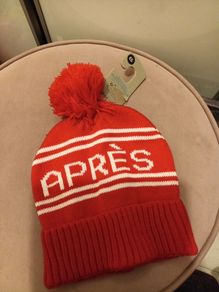 Apres ski bobble hat