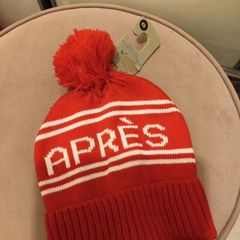 Apres ski bobble hat