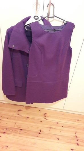 Benetton - WOOL Coat and Dress - Fits UK 8 to 10 - Brand New