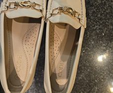 womens flats