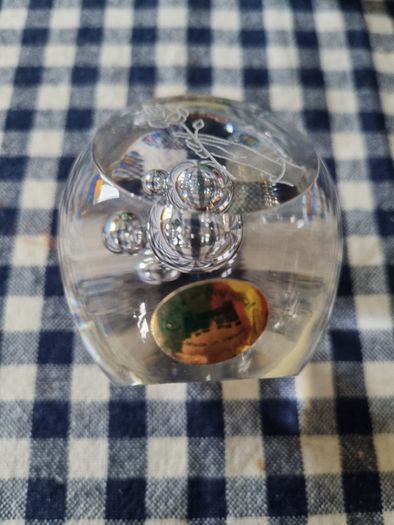 Tyrone Crystal Art Glass Paperweight