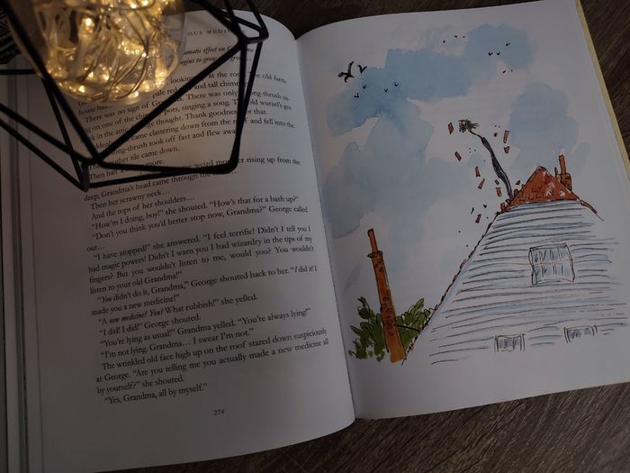 The Roald Dahl Treasury ! by Roald Dahl ! Hardcover ! 1997 ! by Jonathan Cape !