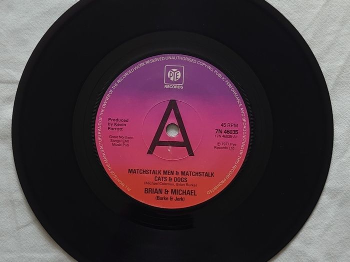 Matchstalk Men & Matchstalk Cats And Dogs - 7" Vinyl