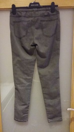 Brand New Grey Jeggings