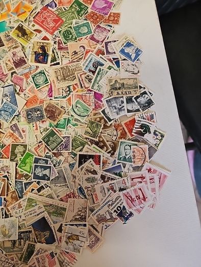 Loose stamps