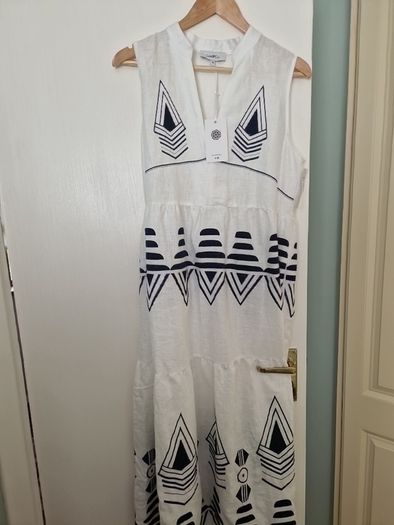 Lisa Lust list Long linen dress