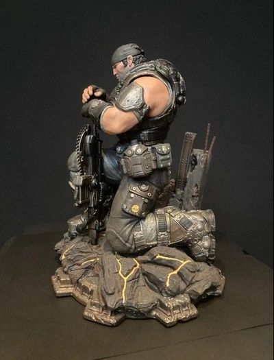 Xbox 360 Gears  Of War Statue