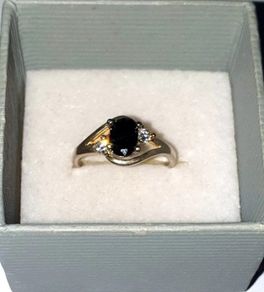 Hallmarked Pristine Vintage Sterling Silver Ring