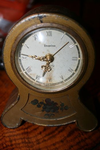 Vintage Domino Clock