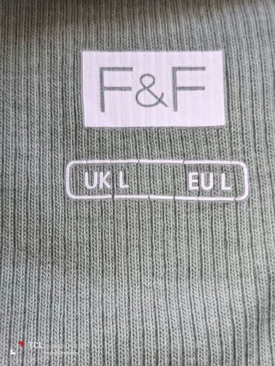 women's long sleeves top. Size L