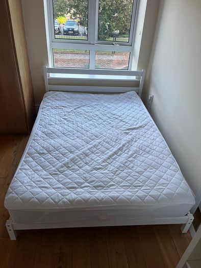 Double Bed