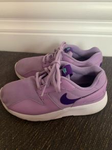 Purple Nike Tanjun Runners