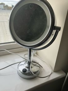 No7 illuminated mirror