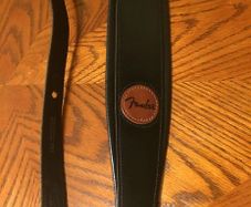 Fender Fender Deluxe Wide Leather padded Guitar Strap Black / Brown
