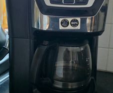 Russell Hobbs Grind & Brew Coffee Machine (Model 22000-56)