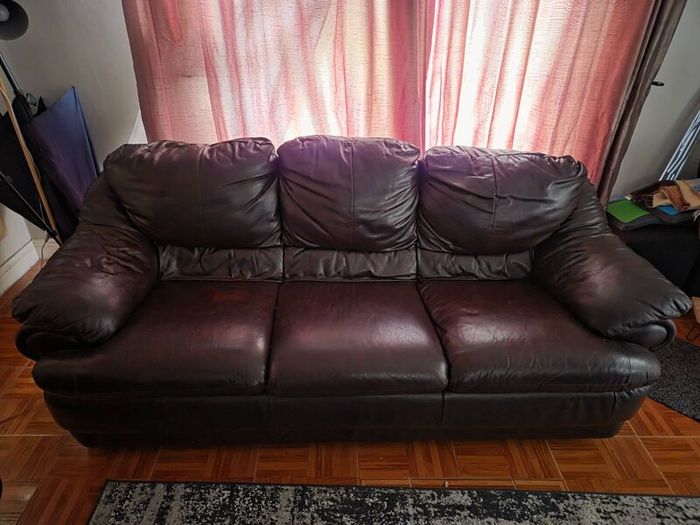 Leather 3 Piece Suite
