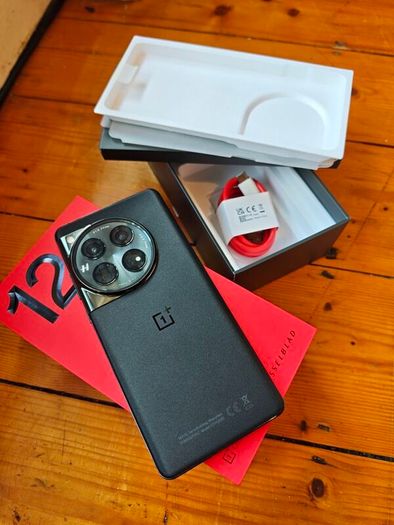 Oneplus 12 512gb + Oneplus Watch 2R