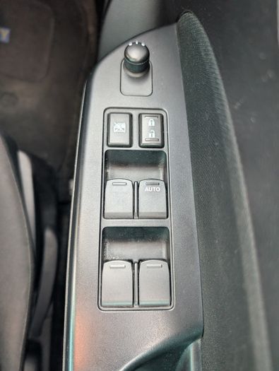 Top Spec Suzuki Swift SZ4 - 2014 (142)