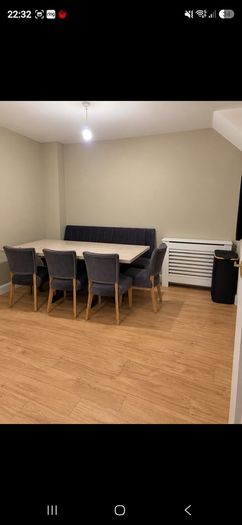 Dining bench and chairs