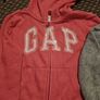 2 gap sweatshirts 4/5 years Image 2