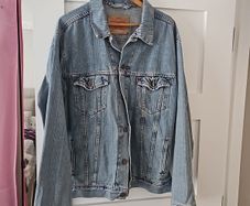levi  jacket