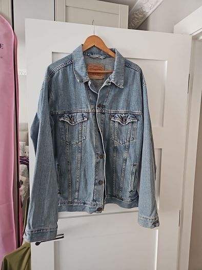levi  jacket